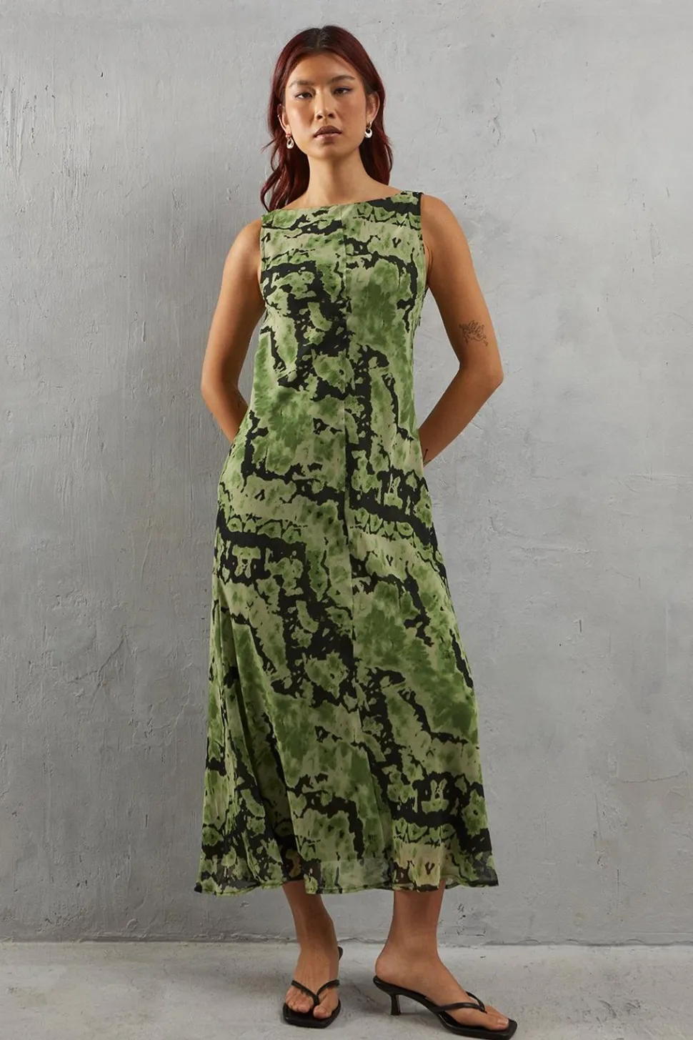 Abstract Chiffon Slash Neck Bias Sleeveless Midi Dress | Nasty Gal