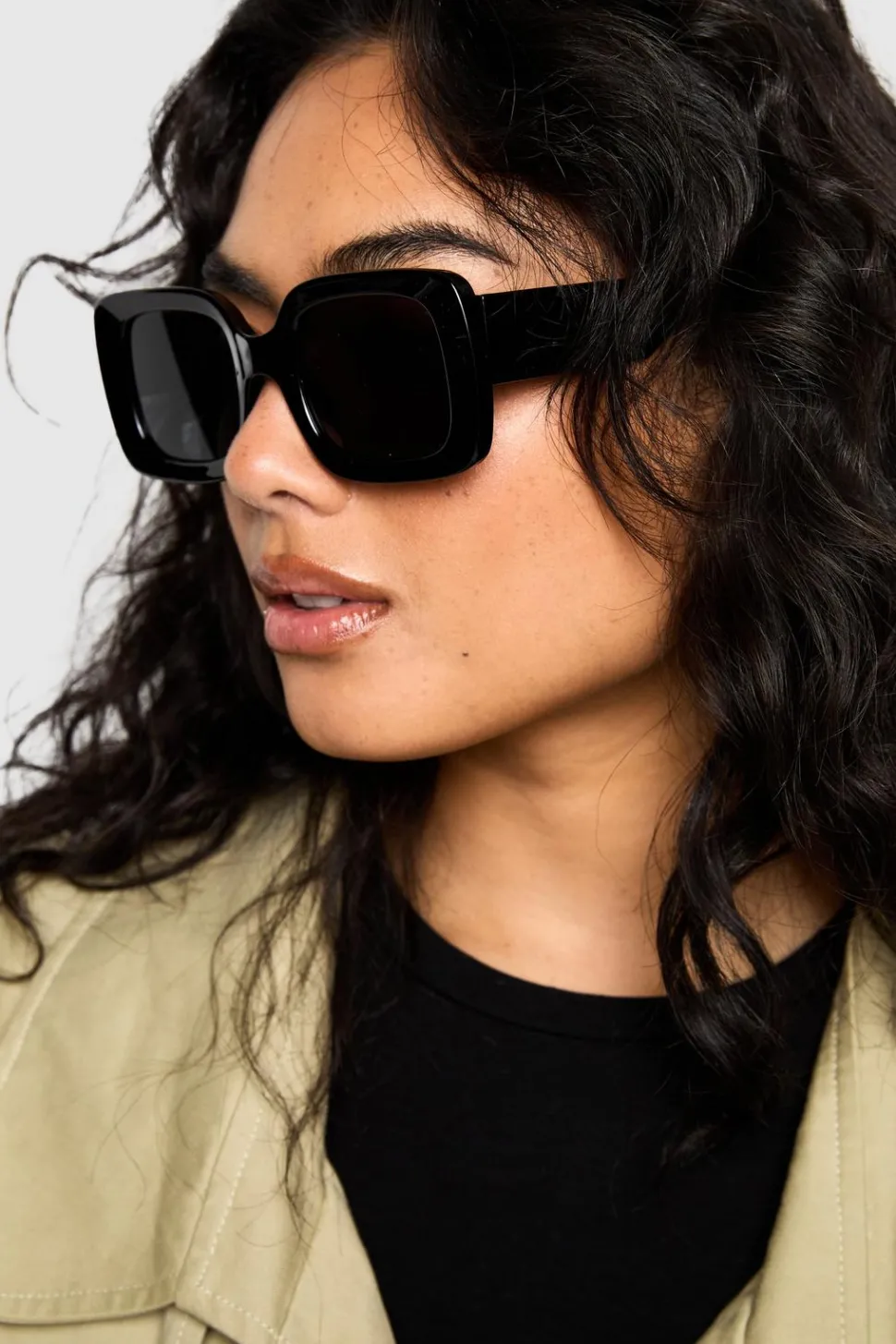 Black Frame Sunglasses | Nasty Gal