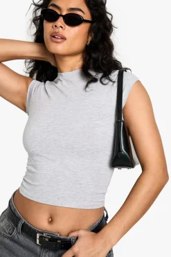 Boohoo Basics Crew Neck Short Sleeve Fitted T-Shirt | Nasty Gal