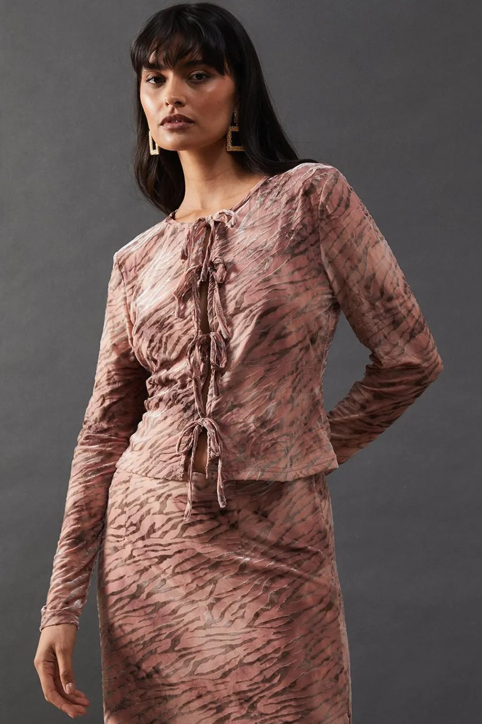 Burnout Velvet Tie Front Top | Nasty Gal