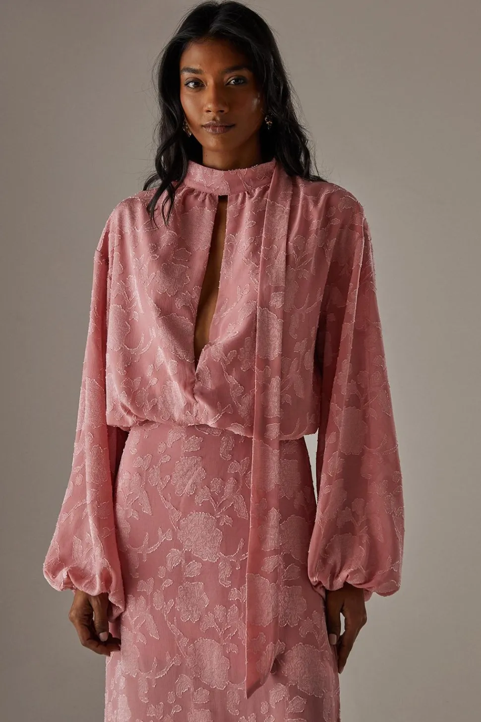 Chiffon Jacquard High Neck Slash Front Blouse | Nasty Gal