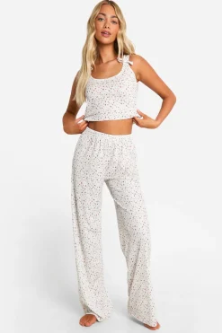 Ditsy Floral Vest And Trouser Pyjama Set | Nasty Gal