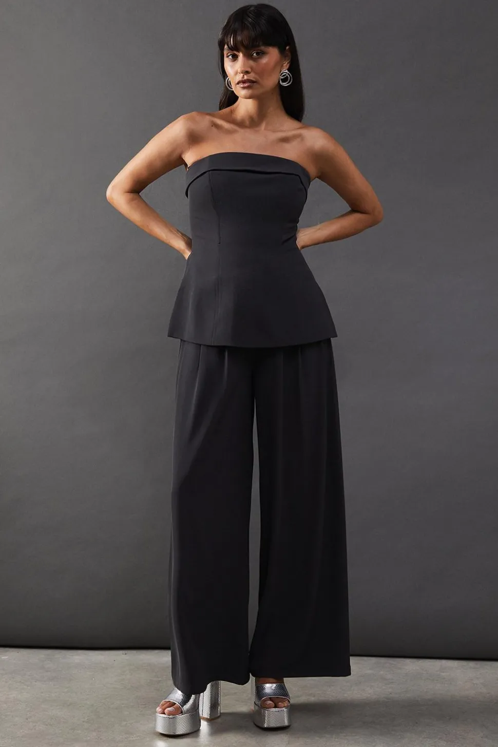 Drape Pleat Detail Wide Leg Trouser | Nasty Gal