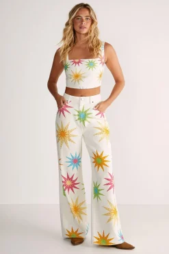 Embellished Star Detail Straight Leg Denim Jeans | Nasty Gal