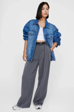 Essentials Double Pleat Straight Leg Trouser | Nasty Gal