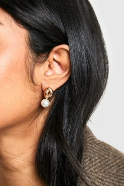 Gold Twist Pearl Drop Earrings | Nasty Gal