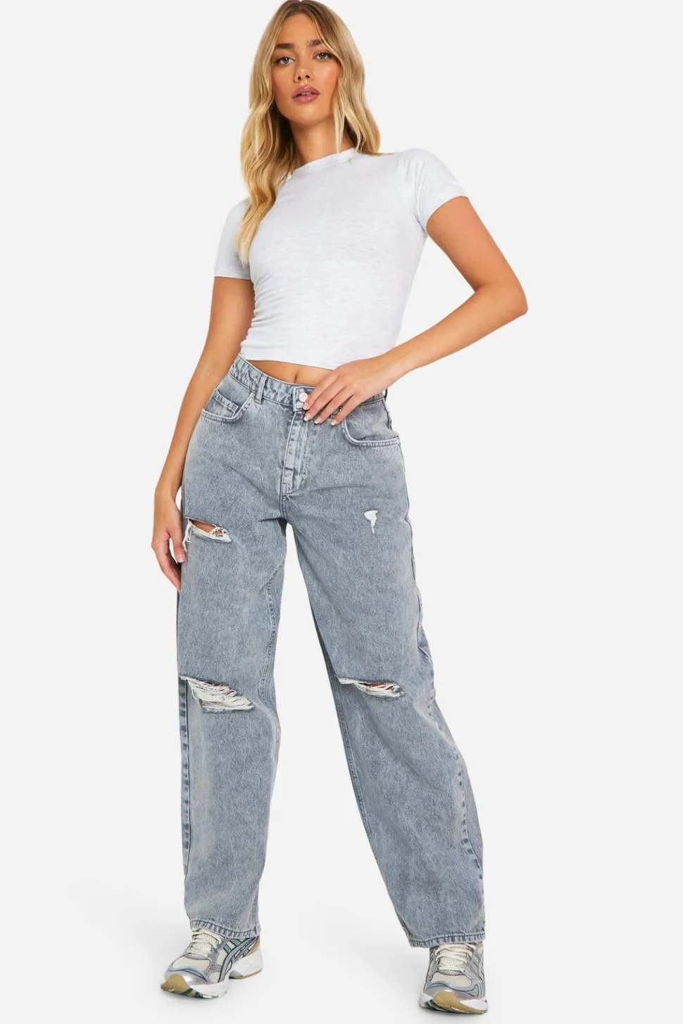 Grey Wash Rip Detail Boyfriend Jeans | Nasty Gal