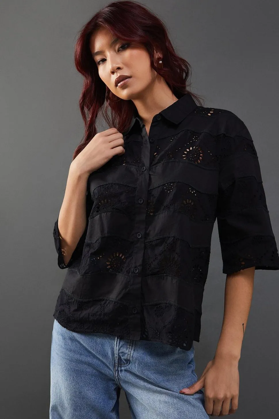 Lace Mix Scallop Hem Crop Shirt | Nasty Gal