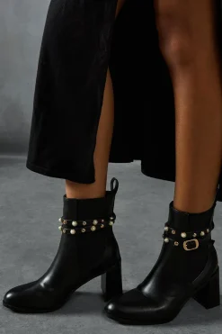 Leather Look Studded Ankle Boots | Nasty Gal