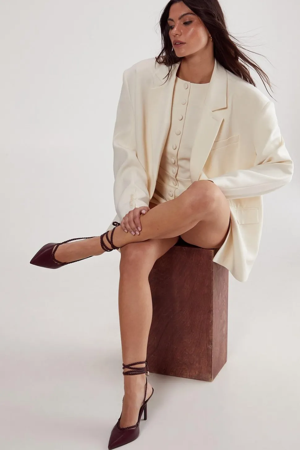 Metallic Toe Thong Court Strappy Court Heel | Nasty Gal