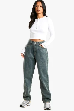 Petite 28 Inch Basic Straight Leg Jeans | Nasty Gal