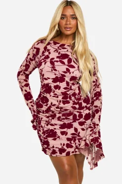 Plus Devore Ruched Flare Sleeve Shift Dress | Nasty Gal