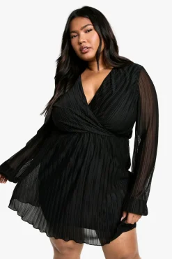 Plus Plisse Skater Dress | Nasty Gal