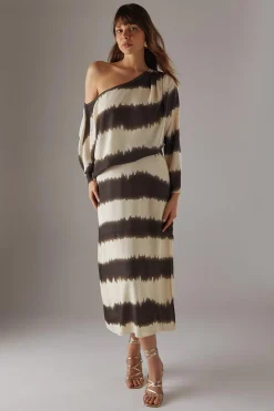 Print Georgette Fallen Shoulder Midi Dress | Nasty Gal