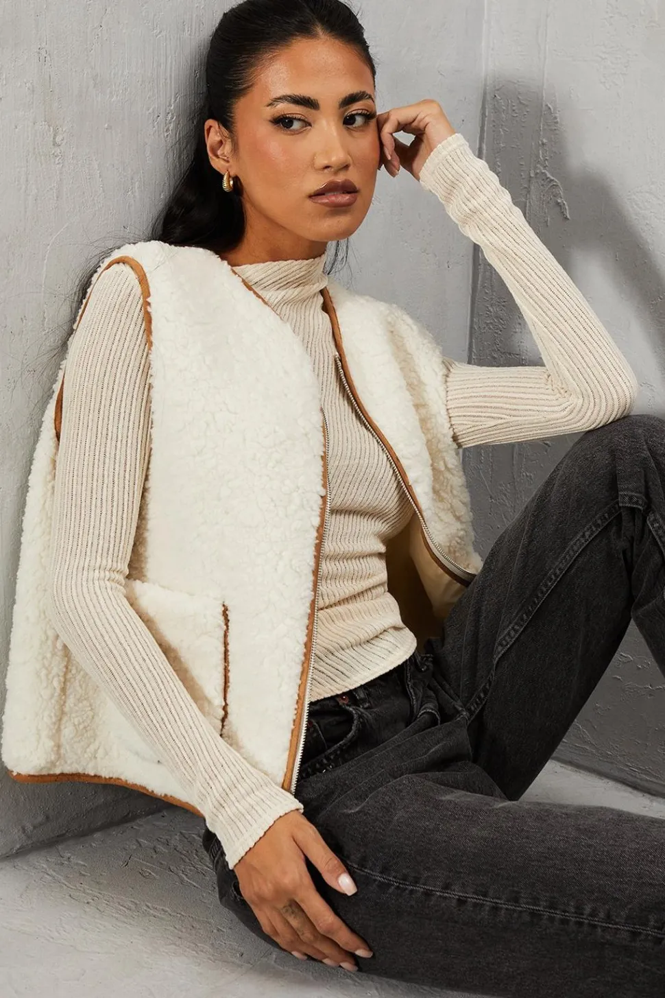 Soft Teddy Zip Through Gilet | Nasty Gal