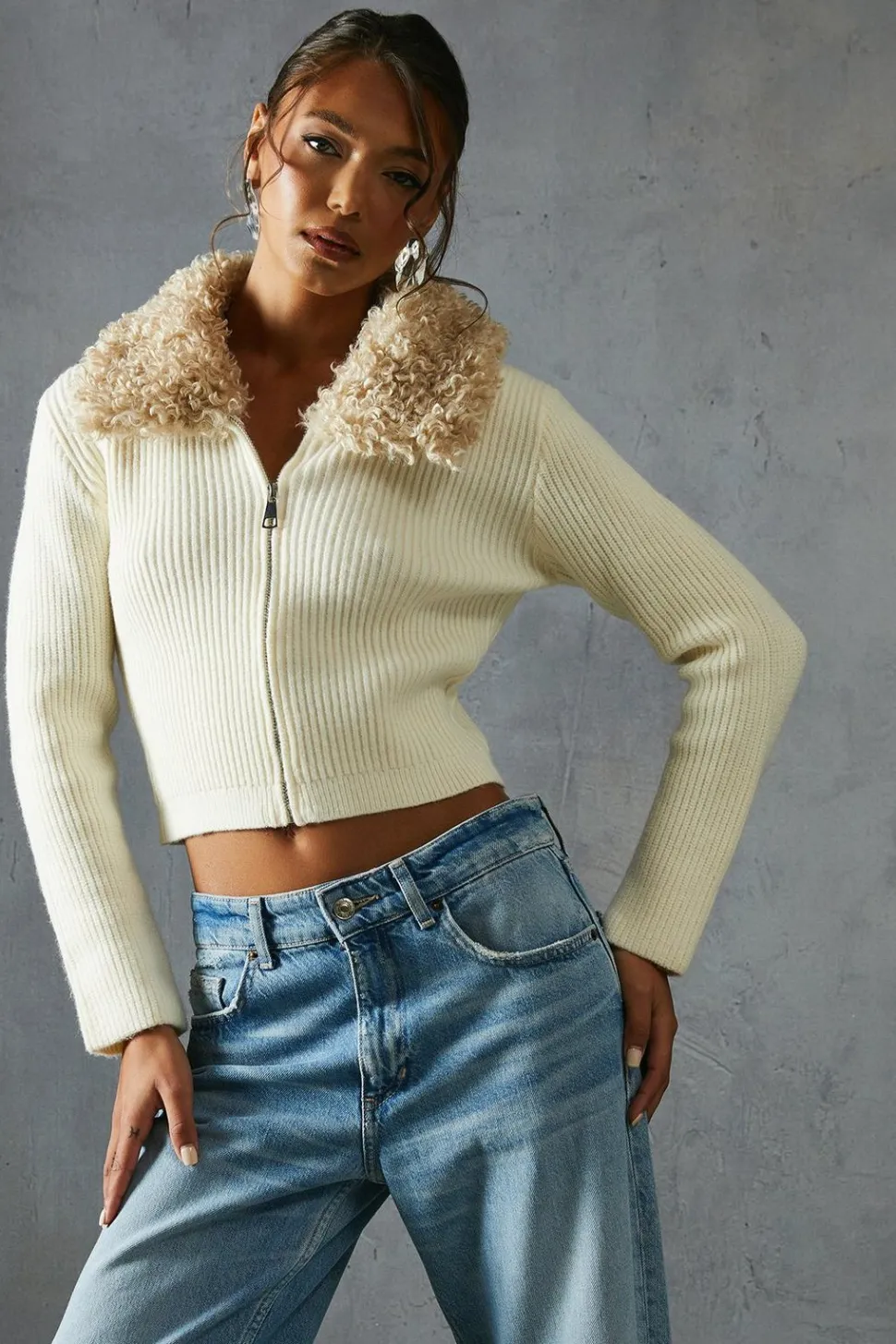 Teddy Fur Collar Long Sleeve Zip Up Jumper | Nasty Gal