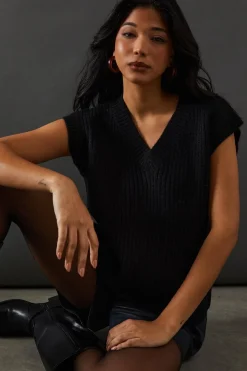 V Neck Knitted Vest | Nasty Gal