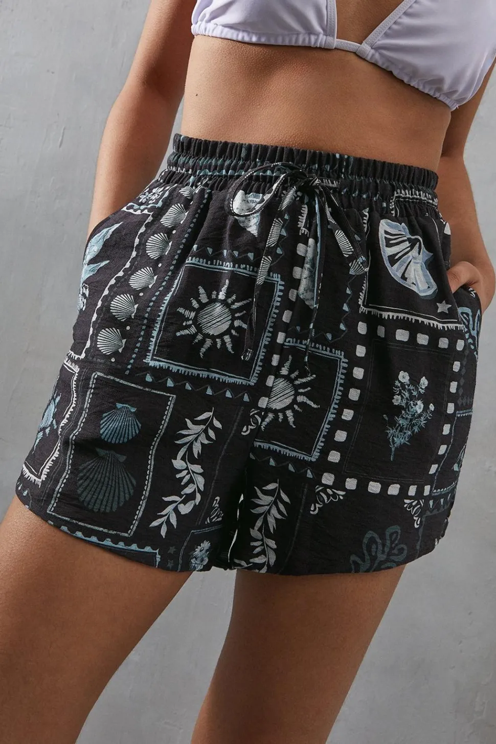 Viscose Postcard Print Nylon Drawstring Waist Short | Nasty Gal