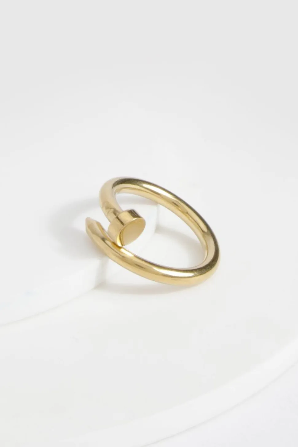 Water Resistant Screw Detail Ring | Nasty Gal